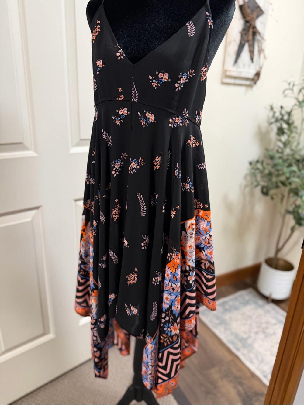 Express Black Floral Handkerchief Hem Midi Dress M NWOT